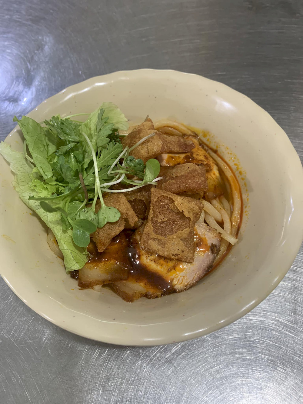 Cao lau Lien is affordable, beloved by locals and tourists